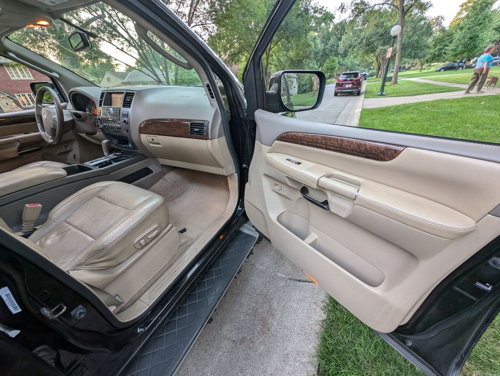 2012 Nissan Armada Platinum - Photo 16