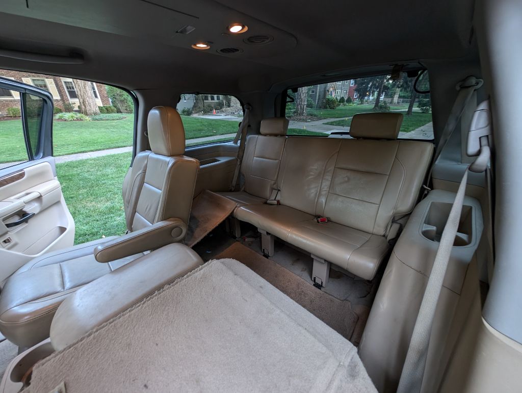 2012 Nissan Armada Platinum - Photo 24